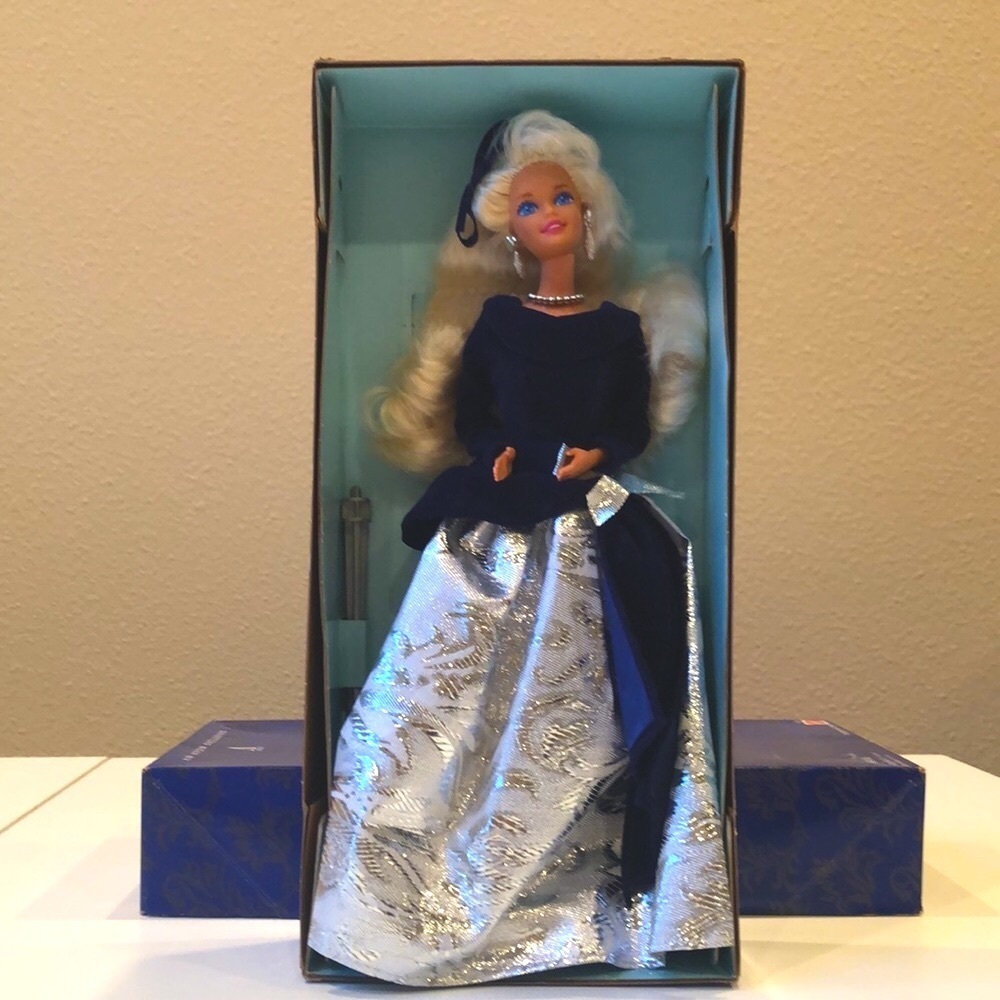 SALE Barbie Vintage Avon 1995 Exclusive Elegant Blue Velvet Silver Doll NIB